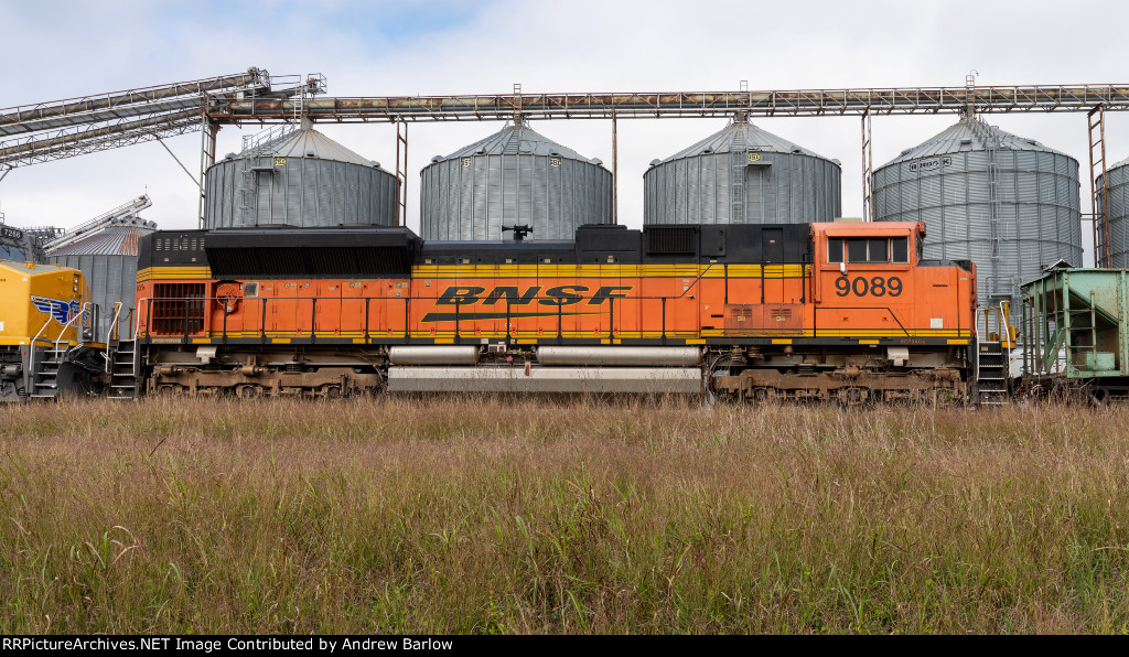 BNSF 9089